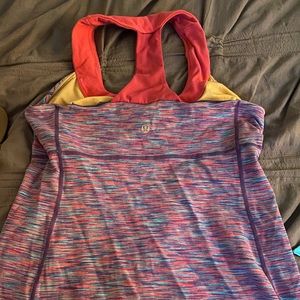 Lululemon workout top size large